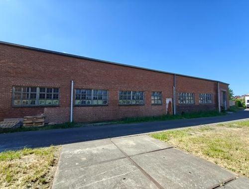                                         Entrepôt sans bureau à louer à Bree, € 2.500
