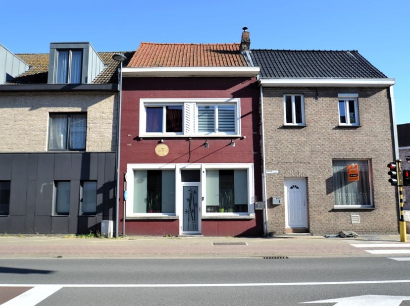 Maison à vendre à Gentsesteenweg 6,
                    8530 Harelbeke