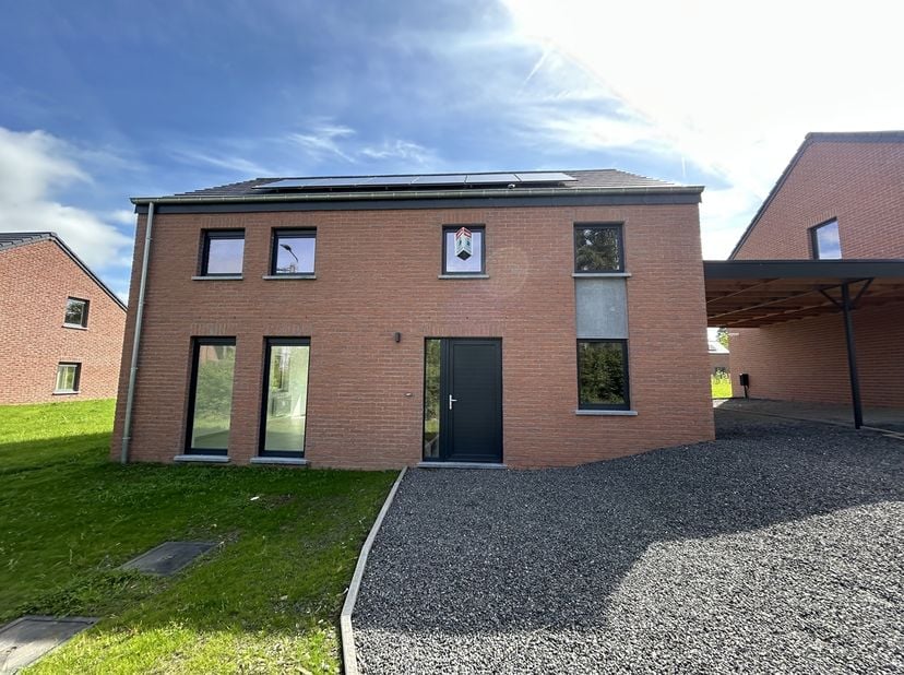 Huis te koop in Hautes Voyes 29,
                    6940 Grandhan