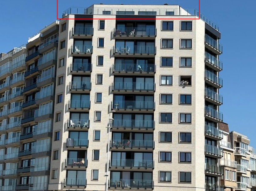 Penthouse Westende<br />
Zuid-west gericht terrasse van meer dan 45m2. Uniek zeezicht van Dunkerque tot Oostende ! Uitzonderliik vastgoed aan de zeedi