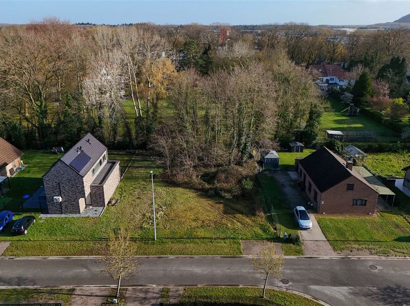 Terrain à vendre
                    à 3600 Genk