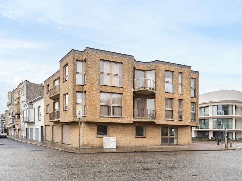 Garage te huur in Zeevillalaan 2A bus Garage 1,
                    8420 Wenduine