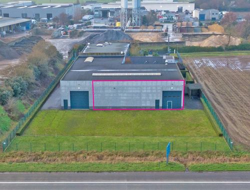                                         Bâtiment d’entreprise à louer à Kruishoutem, € 3.500
