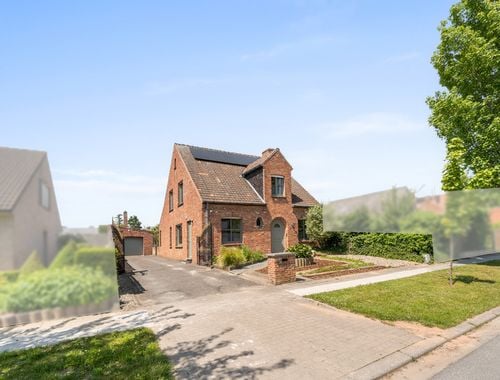                                         Woning te koop in Izegem, € 329.000
