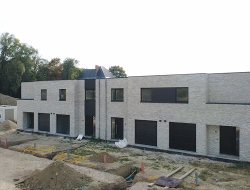                                         Woning te koop in Pecq, € 292.572
