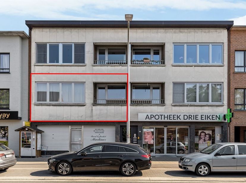 Ruim instapklaar appartement (112m²) voorzien van 2 slaapkamers en prachtig zuidgericht dakterras en kelderberging op centrale locatie biedt tal van m