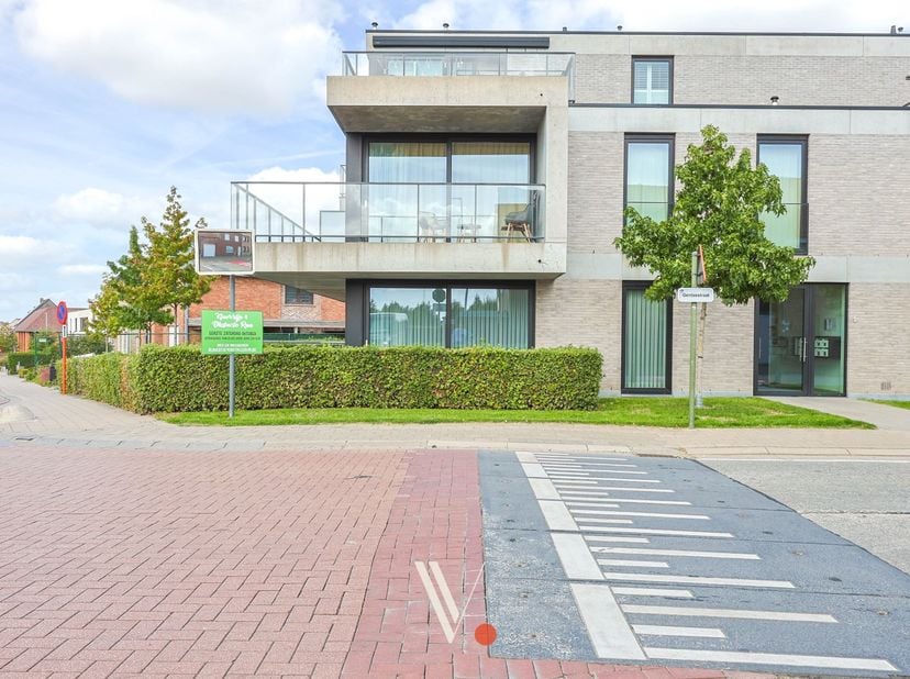 Appartement te koop in Gentsestraat 1 bus 004,
                    8890 Moorslede