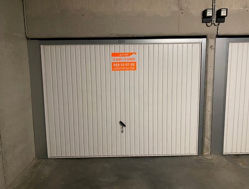                                         Garage à vendre à Sint-Idesbald, € 39.000
