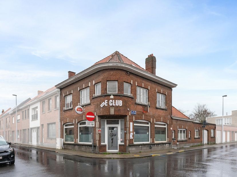 Huis te koop in Reperstraat 28,
                    8870 Izegem