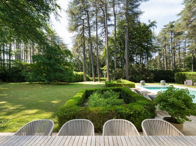 Braine-l'Alleud, Golf van de 7 Fonteinen – Prachtige VILLA (5 slpk / 3 badk) van ca. 400 m² op een perceel van 50 are, georiënteerd op het zuidwesten.
