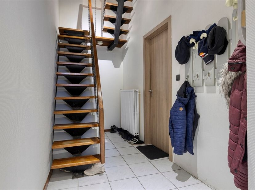 Maison énergétiquement efficace au coeur d'Anvers avec 4 chambres à coucher, garage et terrasse<br />
Cette spacieuse maison de ville située sur Falco