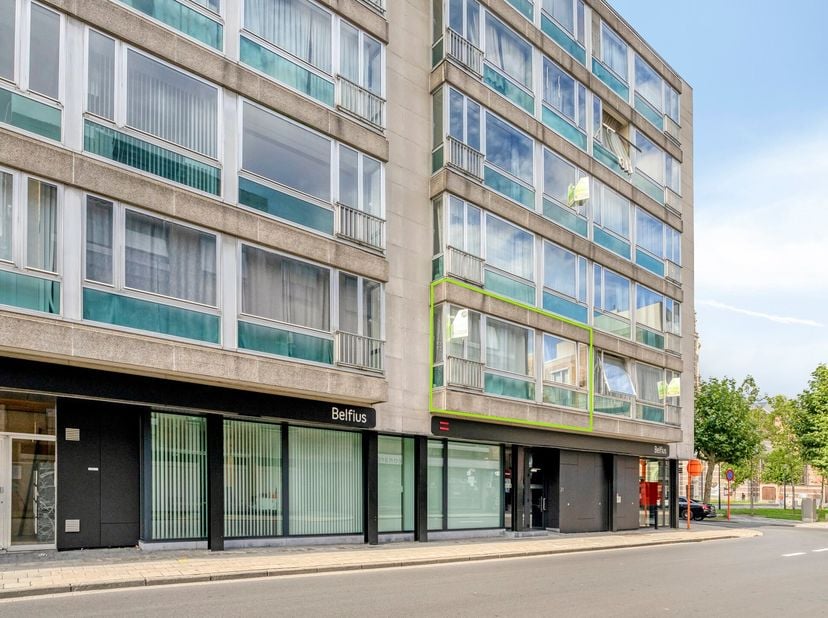 Appartement te koop in Hendrik Consciencestraat 21 bus 3,
                    8800 Roeselare