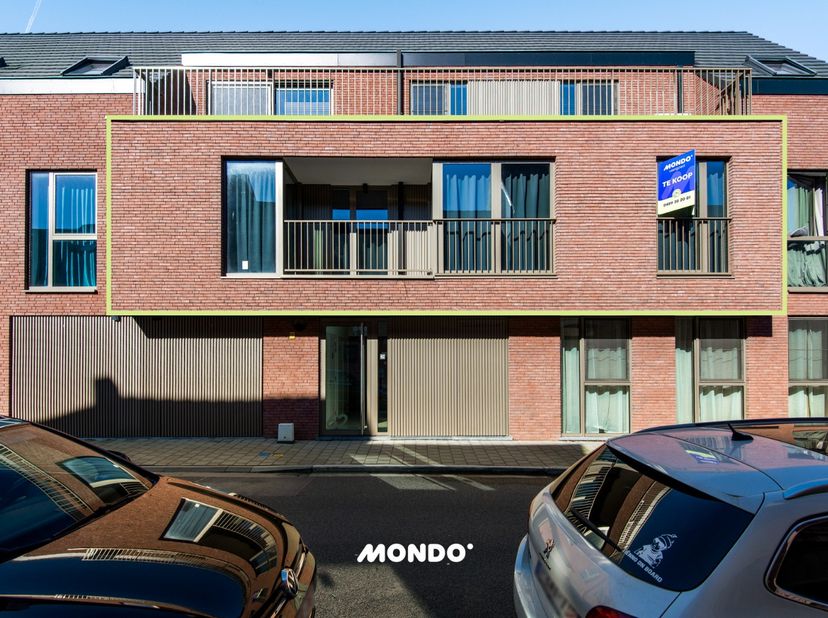Op de eerste verdieping van dit recente appartementsgebouw (bouwjaar 2022) bevindt zich dit energiezuinige en perfect instapklare appartement. <br />