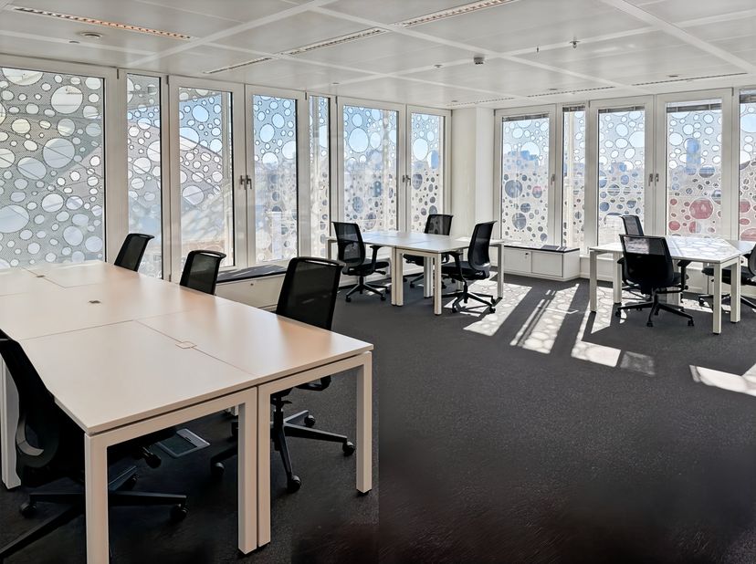 Boek een gemeubileerde kantoorruimte met service voor bedrijven van elke grootte in Regus Docks Bruxsel<br />
<br />
Dit aanbod omvat een eigen kantoo