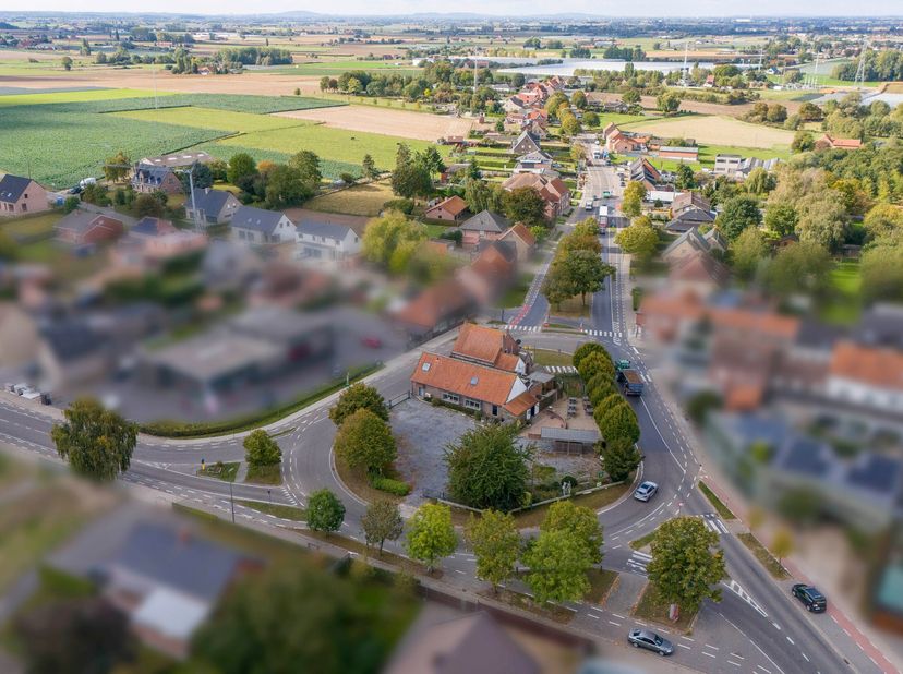 Bien professionnel à vendre
                    à 8840 Westrozebeke