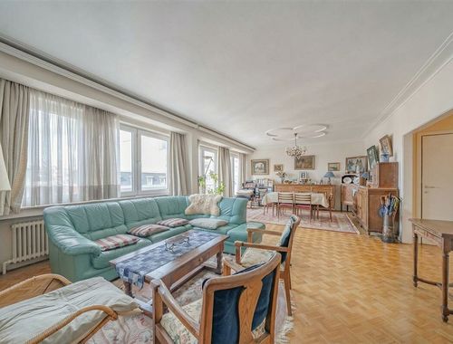                                         Appartement te koop in Schaarbeek, € 430.000
