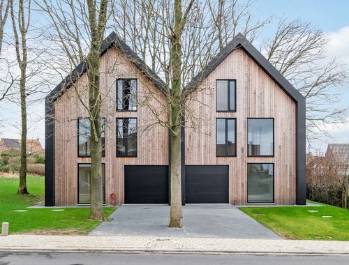                                         Maison à vendre à Otegem, € 535.000
