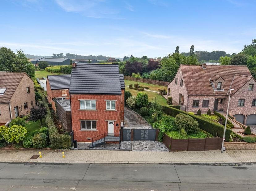 Huis te koop in Overrepenstraat 66,
                    3700 Tongeren