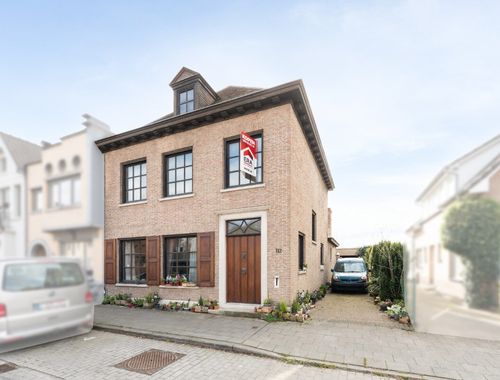                                         Eengezinswoning te koop in Sint-Andries, € 595.000
