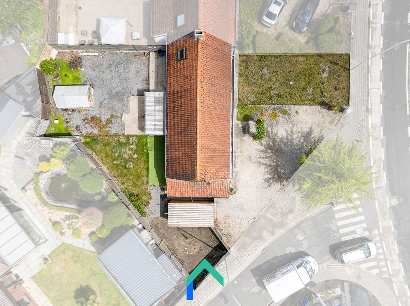 Algemeen<br />
Sommige locaties vragen niet om compromissen, maar om visie. In de Kachtemsestraat wacht een perceel van circa 550 m² op een nieuw verh