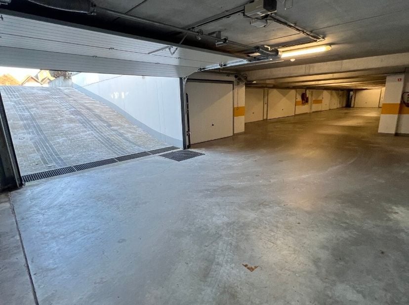 Garage à vendre
                    à 8620 Nieuwpoort