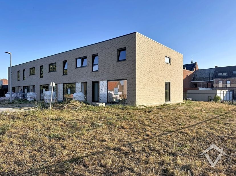 Maison à louer
                    à 8972 Proven