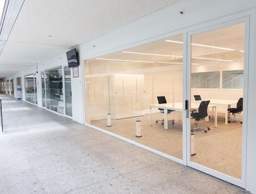                                         Bedrijfsvastgoed te huur in Genk, € 950
