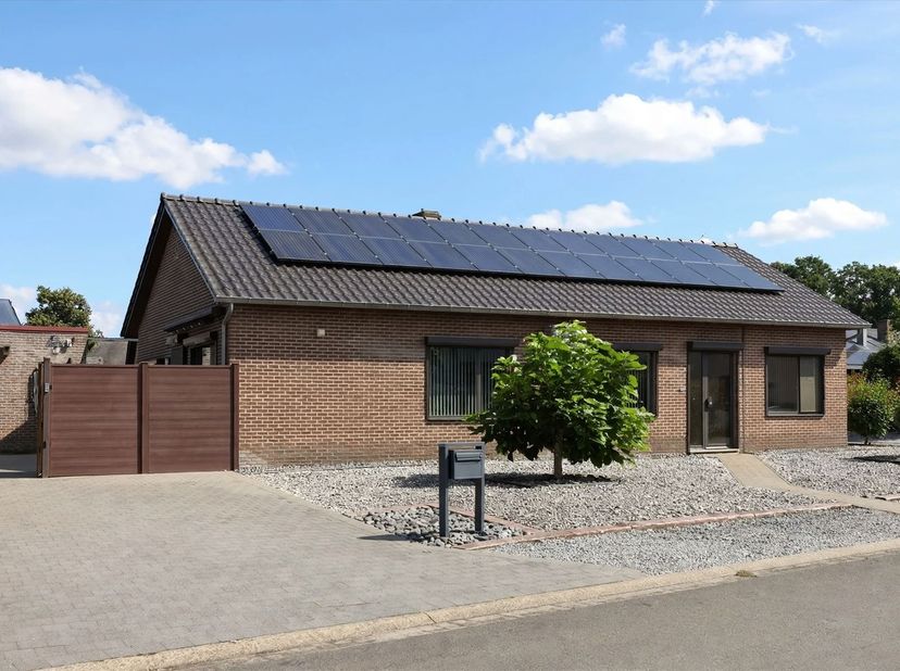 Huis te koop in Verbindingsstraat 12,
                    3530 Helchteren