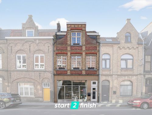                                        Maison à vendre à Ieper, € 375.000
