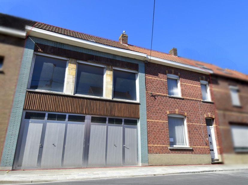 Huis te koop in ,
                    8791 Beveren