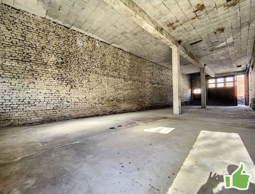                                         Place de stationnement à louer à Mouscron, € 795
