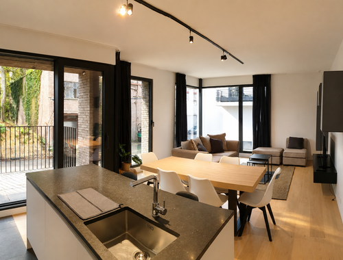                                         Appartement te huur in Genval, € 1.530
