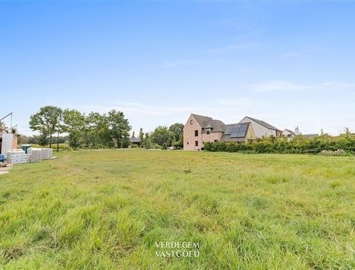                                         Terrain à bâtir à vendre à Lembeke, € 180.000
