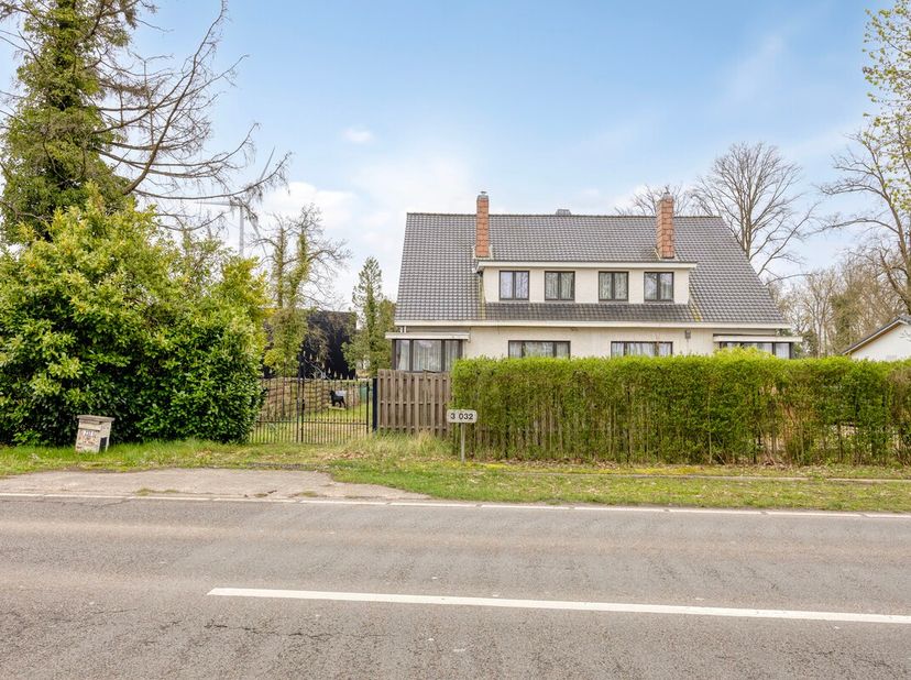 Huis te koop in Genkersteenweg 237,
                    3500 Hasselt