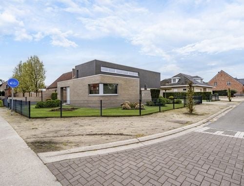                                         Maison unifamiliale à vendre à Lommel, € 469.000
