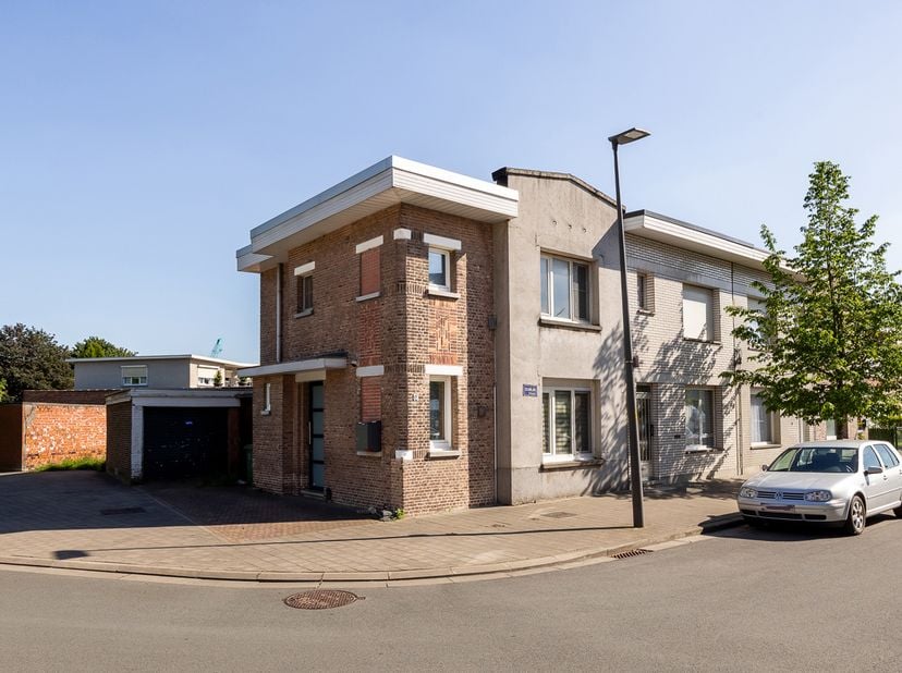 Huis te koop in Dublinstraat 52,
                    2030 Antwerpen