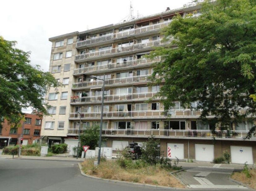 Appartement te koop in ,
                    1140 Evere