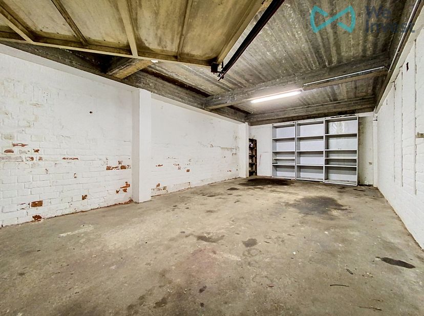 Garage à vendre – Chaussée d'ixelles<br />
Situé à deux pas de la Place Fernand Coq, ce garage représente une belle opportunité d’investissement ou de