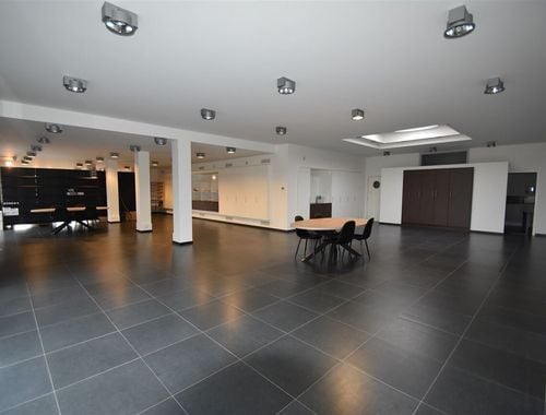                                         Kantoor te koop in Houthalen, € 325.000
