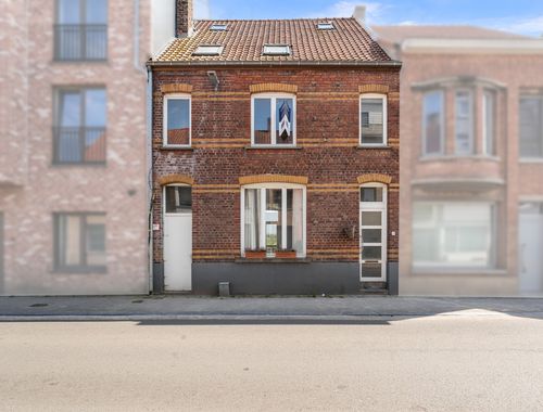                                         Maison à vendre à Gistel, € 250.000
