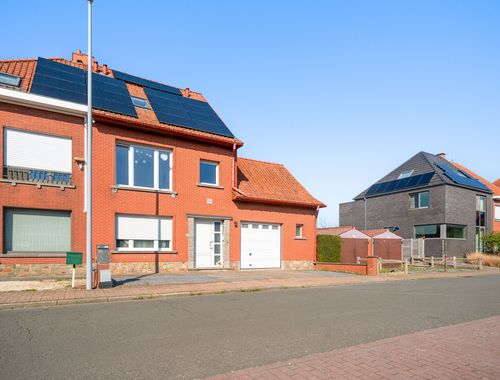                                         Woning te koop in Wevelgem, € 425.000
