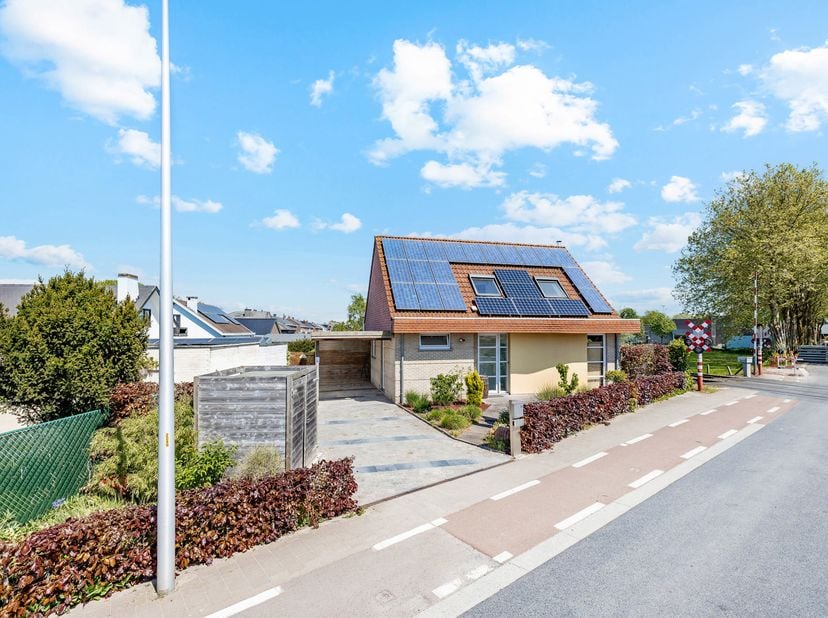 Huis te koop in Bommelstraat 33A,
                    9840 De Pinte