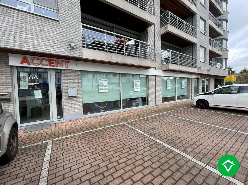 Bien professionnel à louer
                    à 8800 Roeselare
