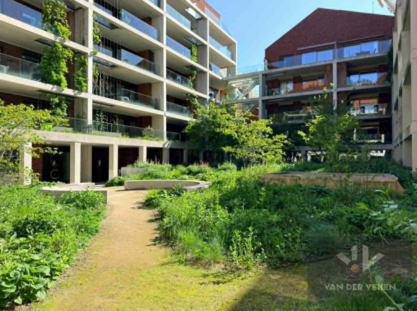 Erkende 1-slaapkamer-assistentiewoning binnen een prestigieuze moderne residentie, gelegen midden hartje Hasselt.<br />
<br />
Deze ruime 1-slaapkamer