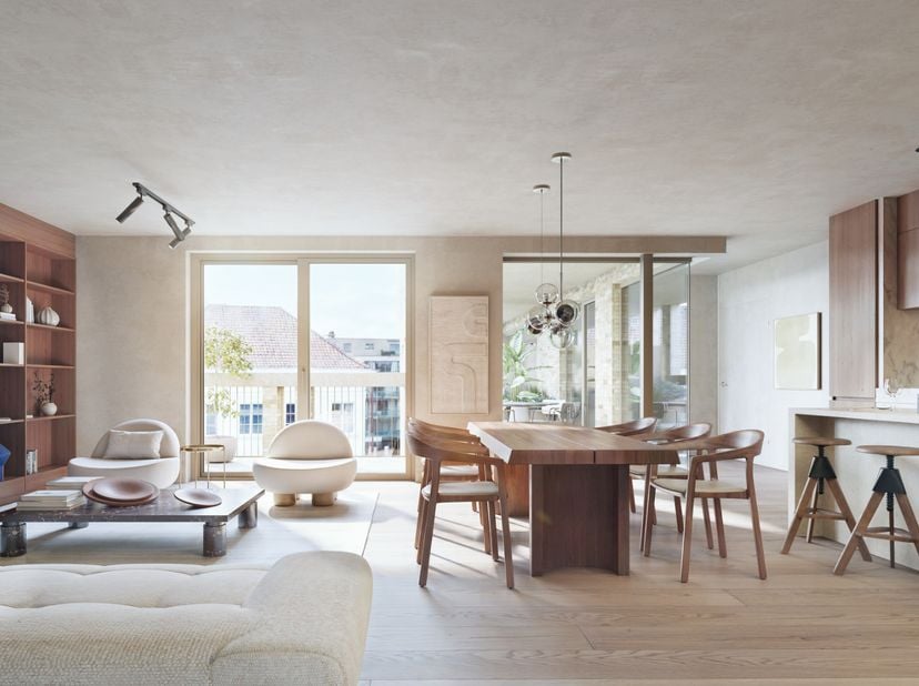 Dit drieslaapkamerappartement van 135.3 m² is gelegen op het tweede verdiep en de indeling is als volgt: een inkomhal met plaats voor een vestiairekas
