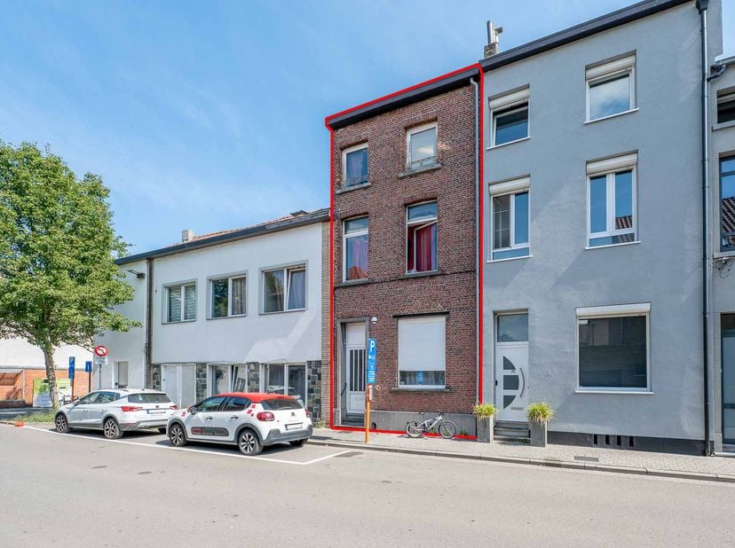 Huis te koop in Locomotiefstraat 77,
                    2800 Mechelen