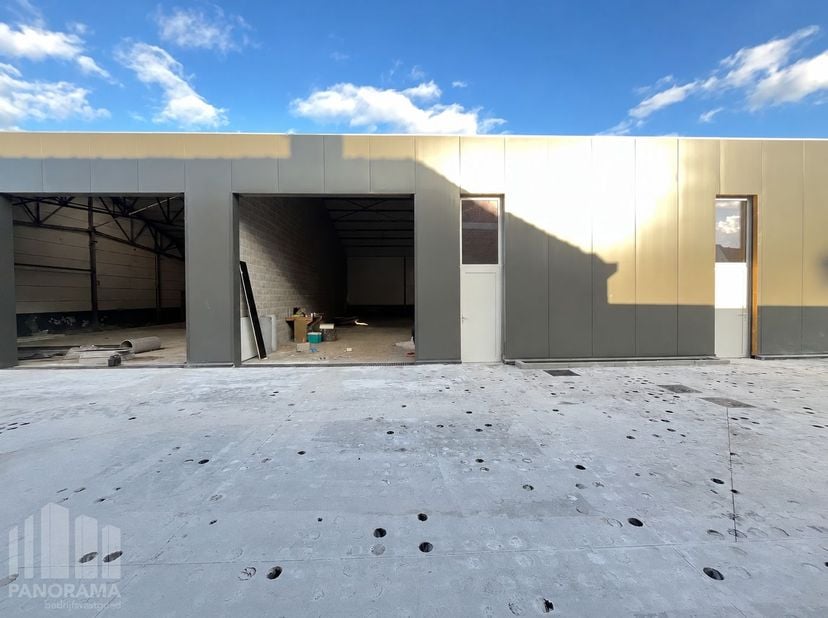 Bedrijfsvastgoed te koop in Stationsstraat 225,
                    9550 Herzele