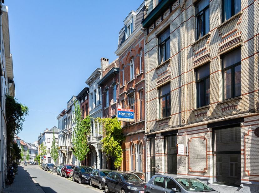 Karaktervol renovatieproject op een toplocatie in Borgerhout!<br />
Droom jij van een woning die je volledig naar eigen hand kunt zetten? In een van d