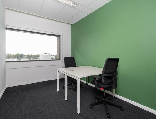                                         Immeuble de bureaux à louer à Herentals, € 439
