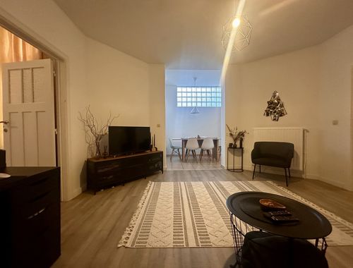                                         Appartement à vendre à Molenbeek-Saint-Jean, € 195.000
